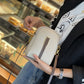 💁‍♀️ Lehká mini crossbody kabelka