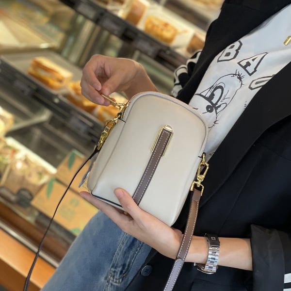 💁‍♀️ Lehká mini crossbody kabelka