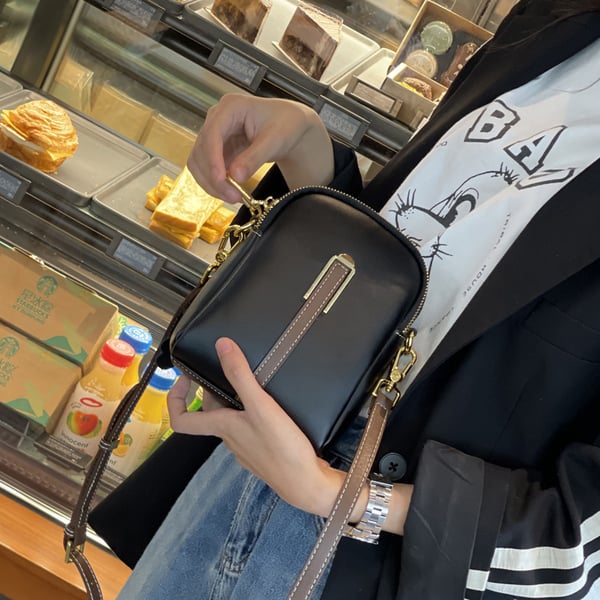 💁‍♀️ Lehká mini crossbody kabelka