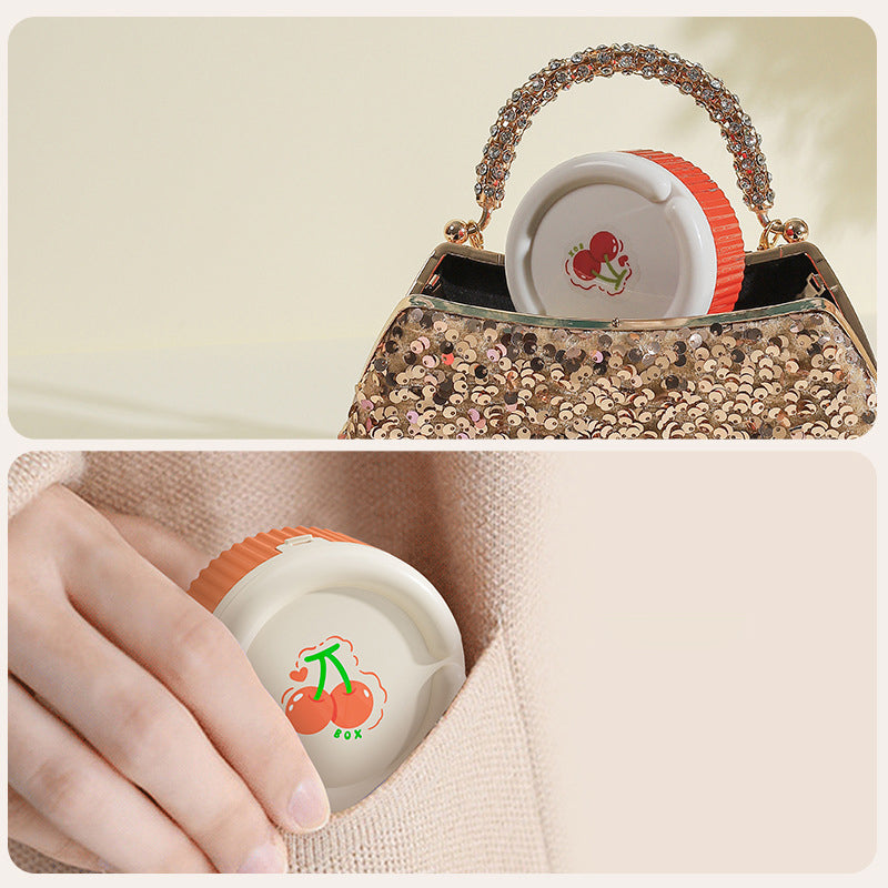 Pilleholder med sammenleggbar silikonkop