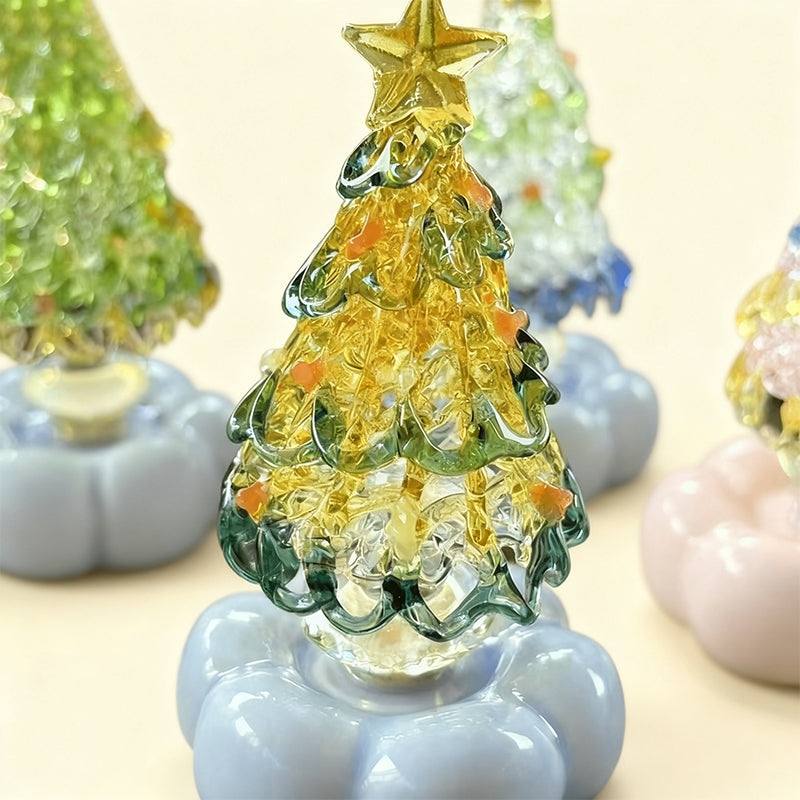 Håndlagde glasspynt til juletreet som kan roteres